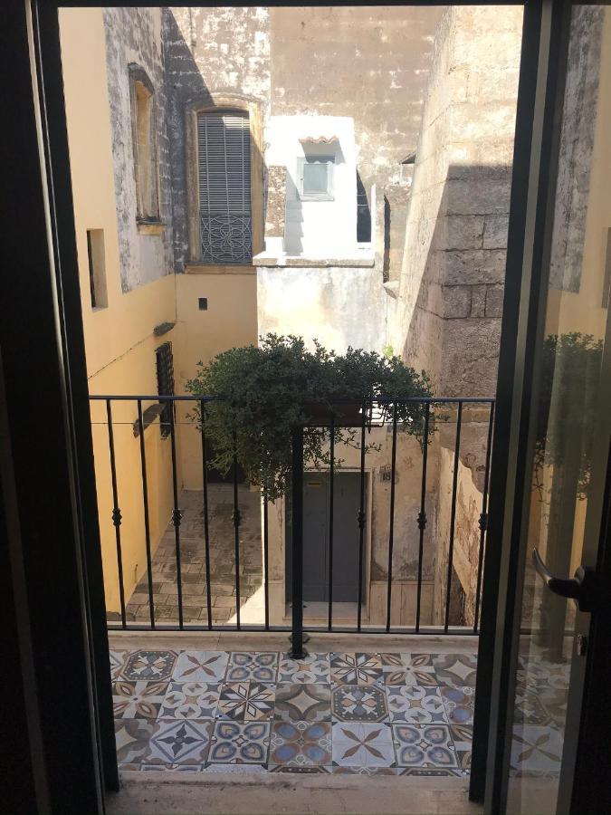 B&B Via Napoli Leverano Bagian luar foto